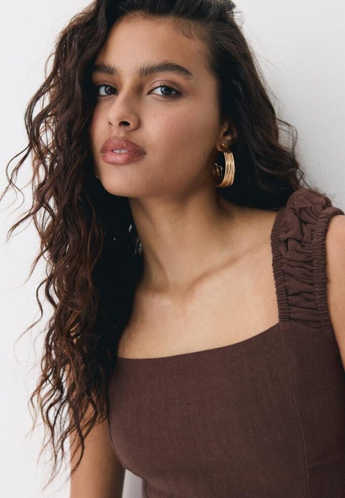 Midi šaty s kříženým zadním dílem v lněném vzhledu