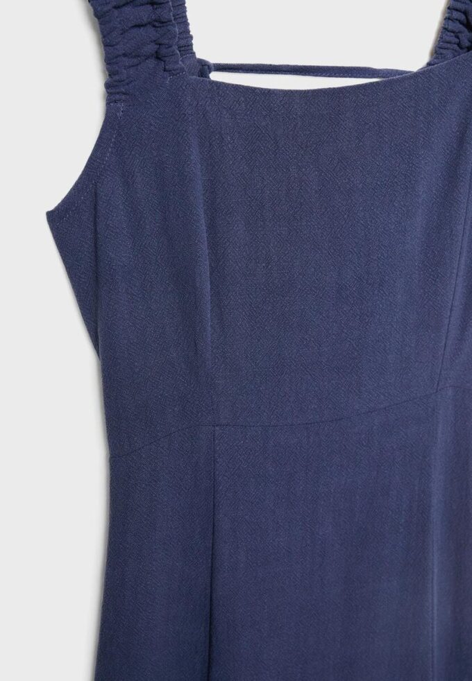 Midi šaty s kříženým zadním dílem v lněném vzhledu Midi šaty s kříženým zadním dílem v lněném vzhledu