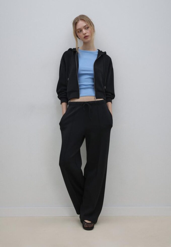 Mikina na zip s měkkým povrchem