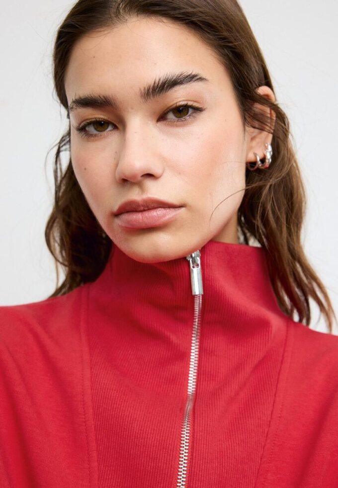 Mikina s vysokým límcem a zipem