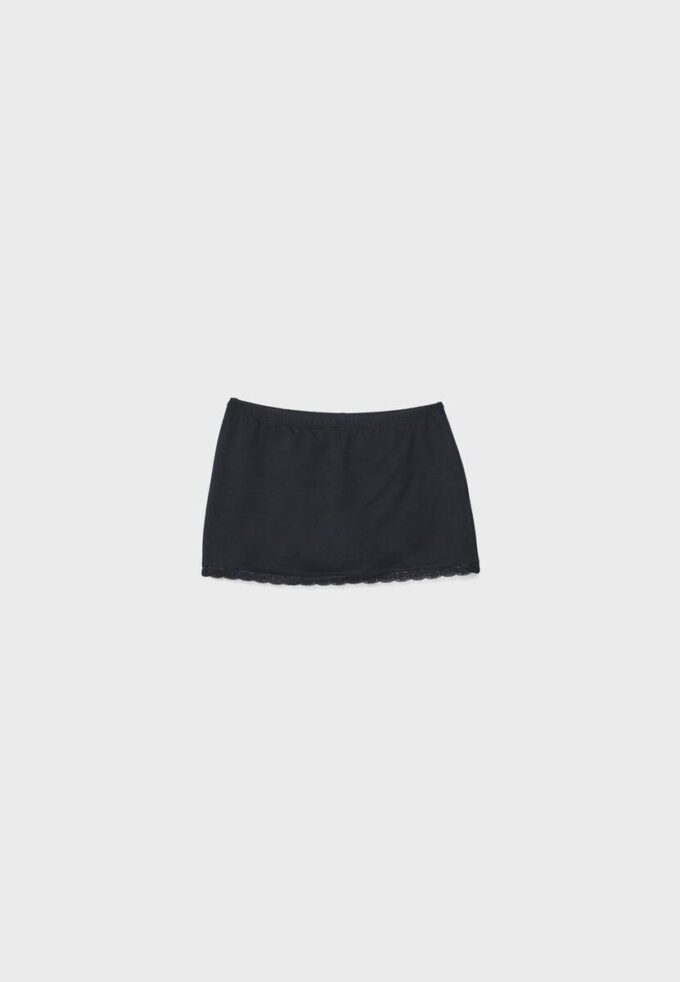 Mini Skort s krajkovým lemem Mini Skort s krajkovým lemem