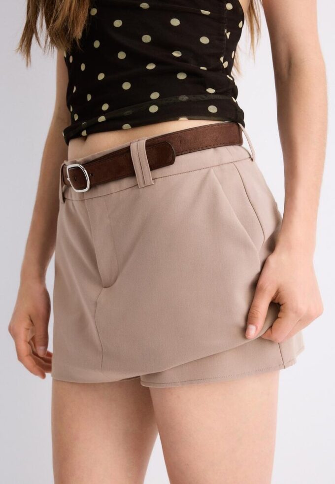 Mini Skort s páskem Mini Skort s páskem