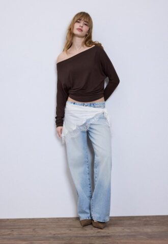 Modalové asymetrické tričko