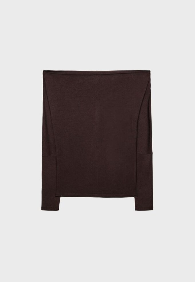 Modalové asymetrické tričko