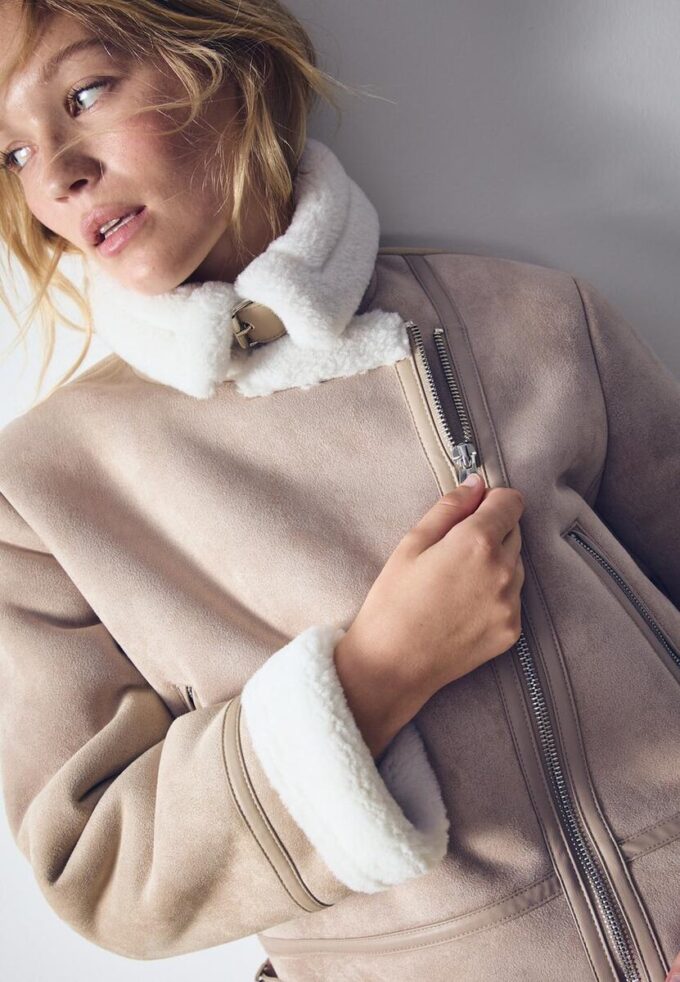 Motorkářská bunda z umělé semiše