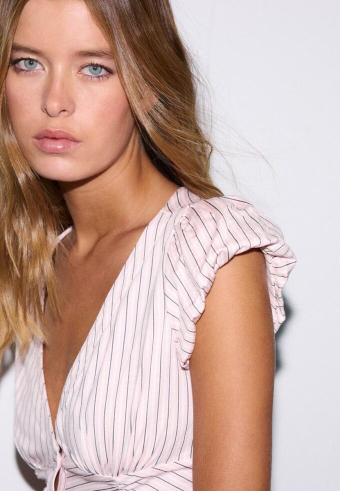 Nařasená košile s krátkými rukávy