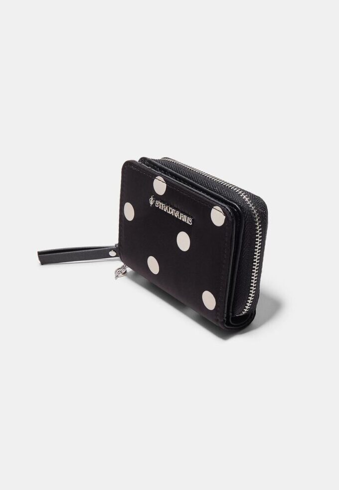 Peněženka na karty s puntíky