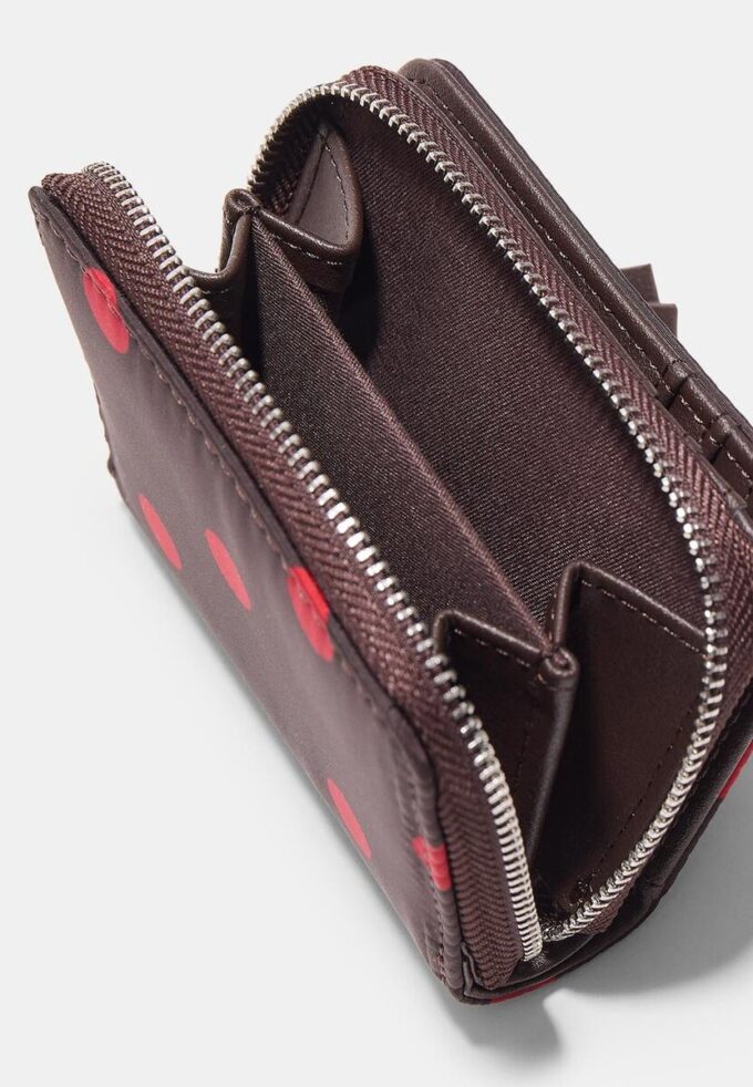 Peněženka na karty s puntíky