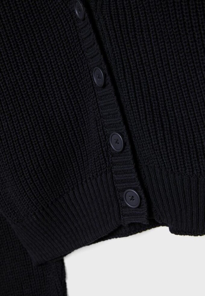 Pletený kardigan na knoflíky