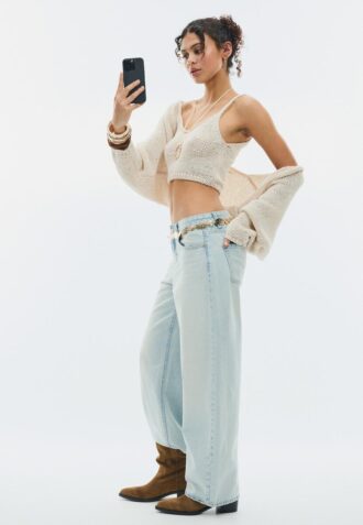 Pletený kardigan s netopýřími rukávy a vázáním Pletený kardigan s netopýřími rukávy a vázáním