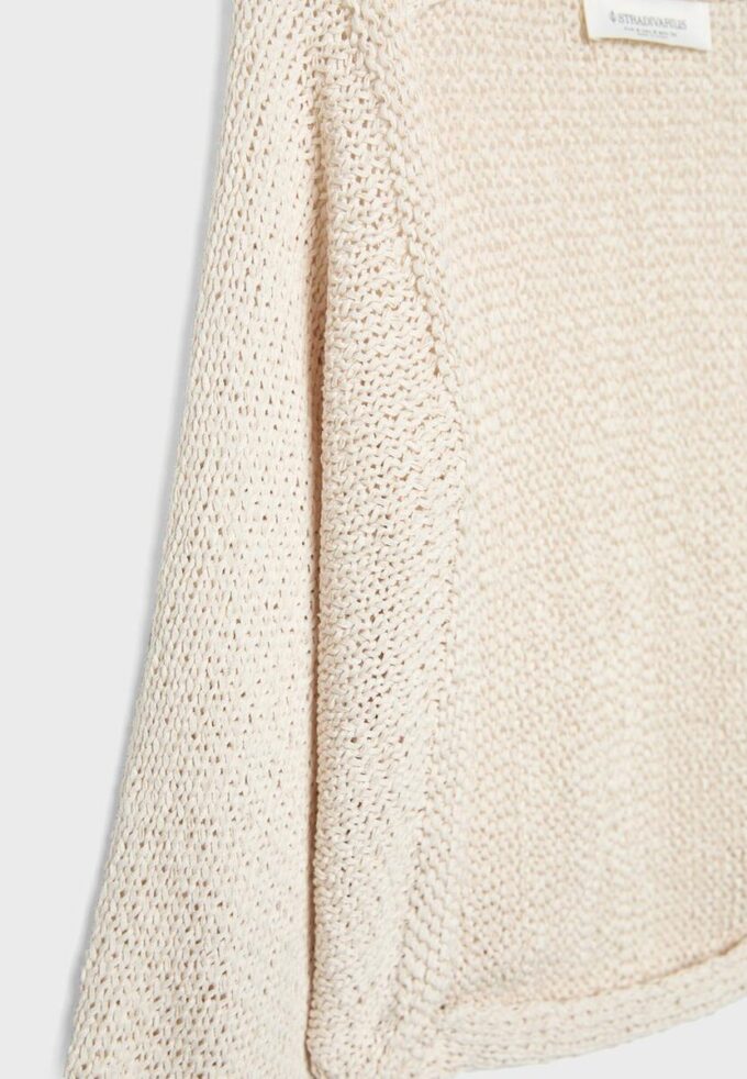 Pletený kardigan s netopýřími rukávy a vázáním