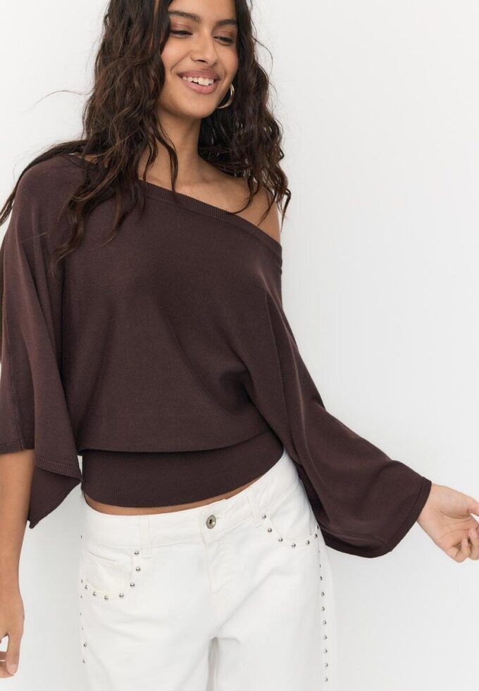 Pletený svetr s širokými rukávy Pletený svetr s širokými rukávy