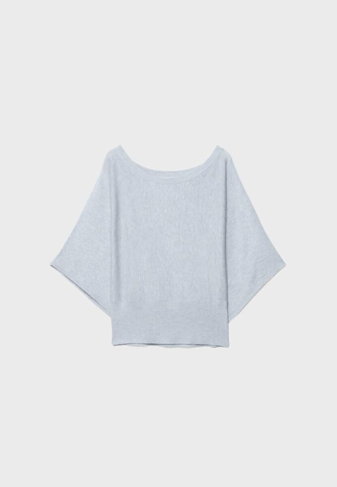 Pletený svetr s širokými rukávy Pletený svetr s širokými rukávy