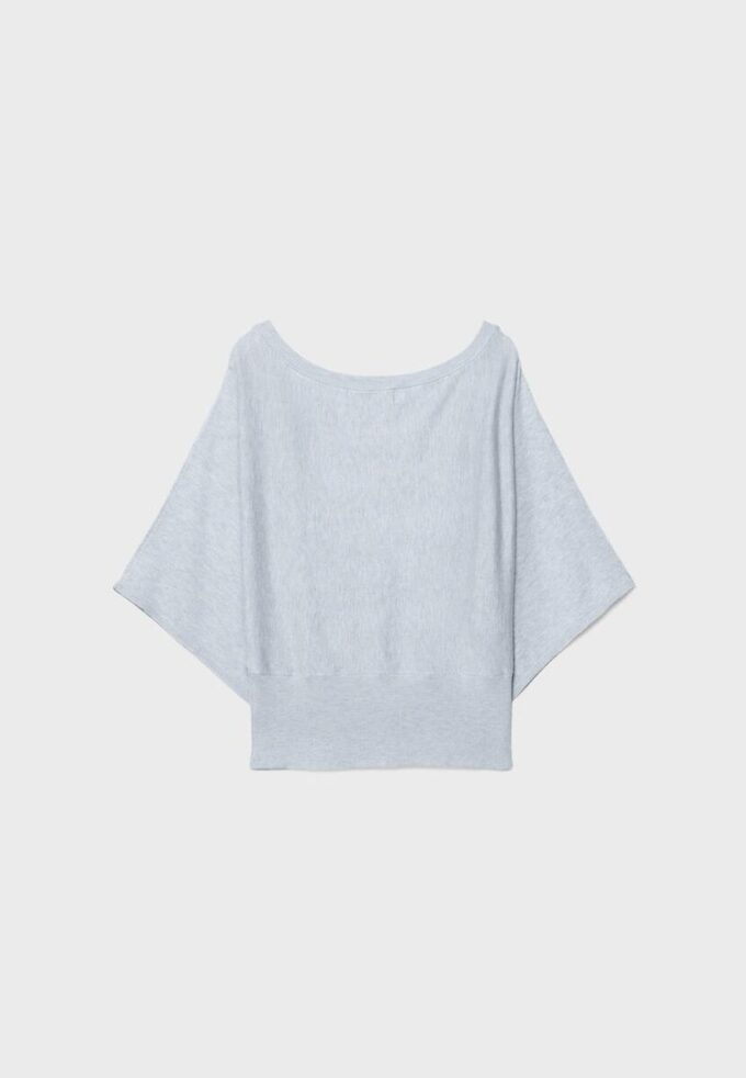 Pletený svetr s širokými rukávy Pletený svetr s širokými rukávy