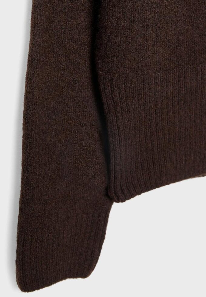 Pletený svetr s výstřihem do lodičky Jemné na dotek