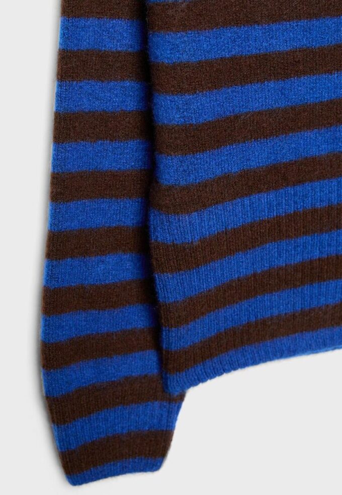 Pletený svetr s výstřihem do lodičky Jemné na dotek