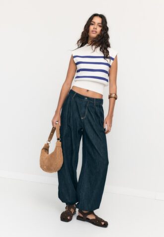 Pletený top s kulatým výstřihem Pletený top s kulatým výstřihem