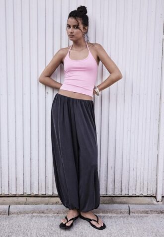 Pletený top s výstřihem za krkem Pletený top s výstřihem za krkem