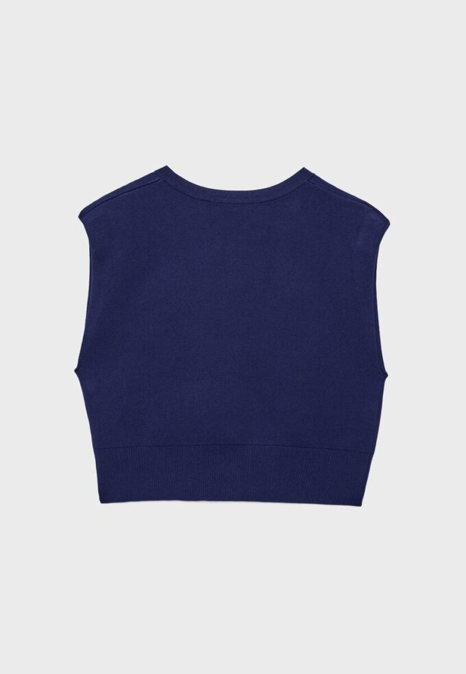 Pletená vesta s vycpávkami na ramenou