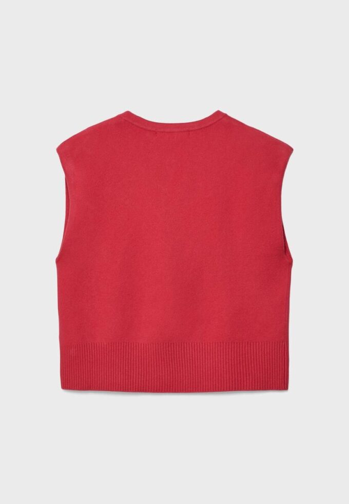 Pletená vesta s vycpávkami na ramenou