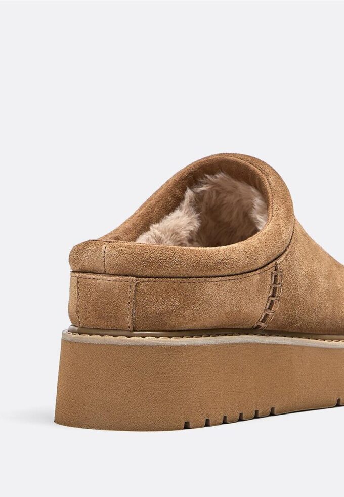 Ploché kožené dřeváky