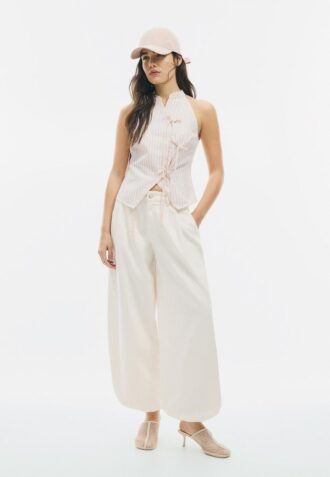 Polozmačkaný top s uzlem ve stylu qipao