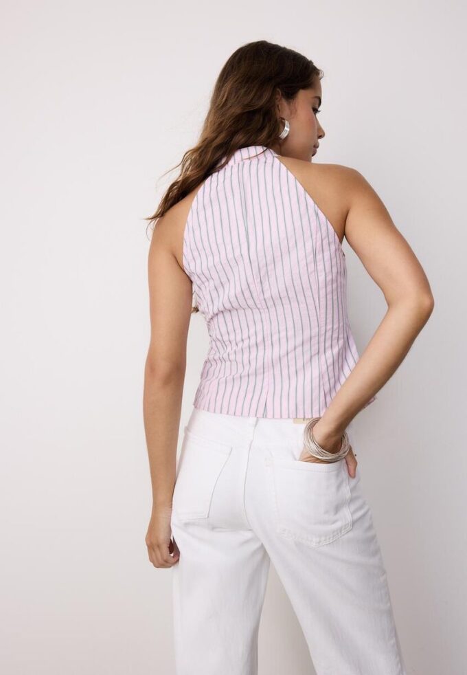 Polozmačkaný top s uzlem ve stylu qipao Polozmačkaný top s uzlem ve stylu qipao