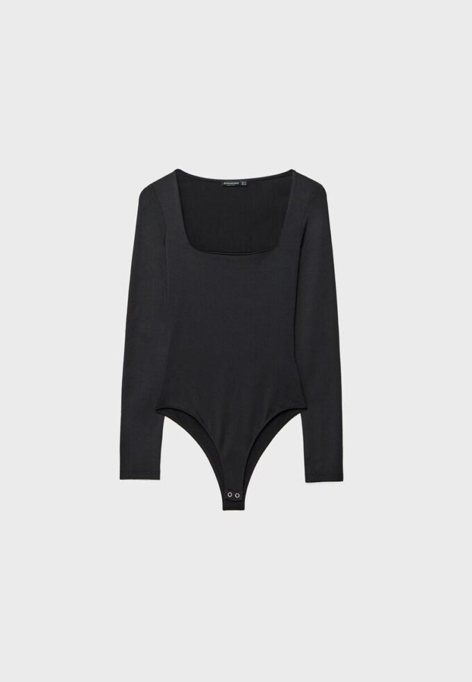 Polyamidové body s čtvercovým výstřihem