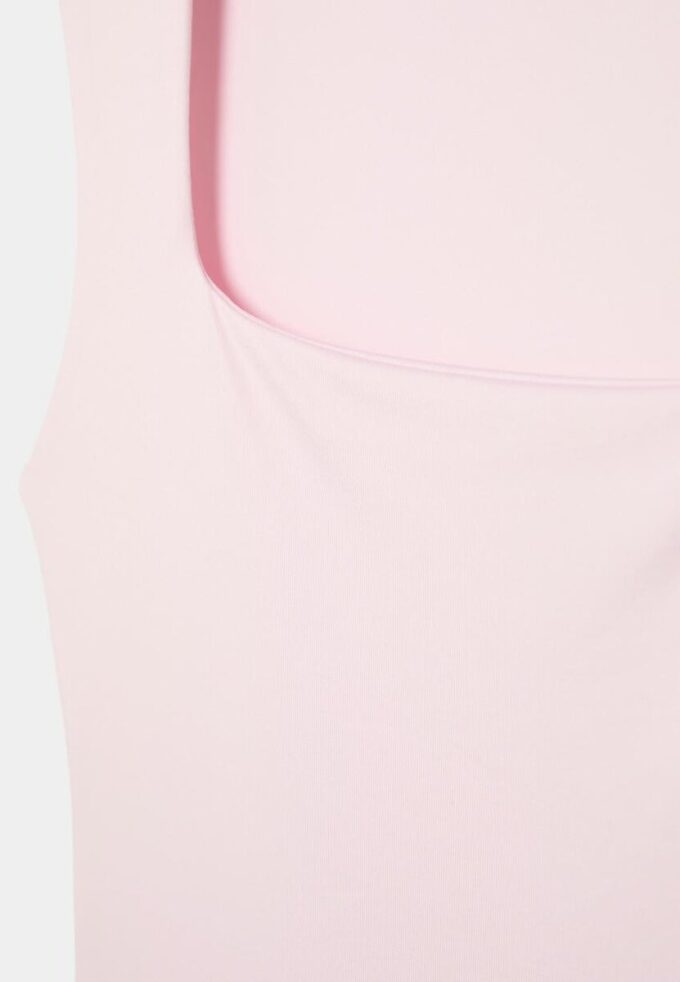 Polyamidové body s čtvercovým výstřihem