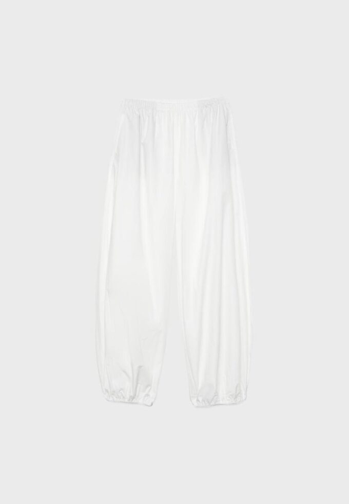Popelínové kalhoty s objemem