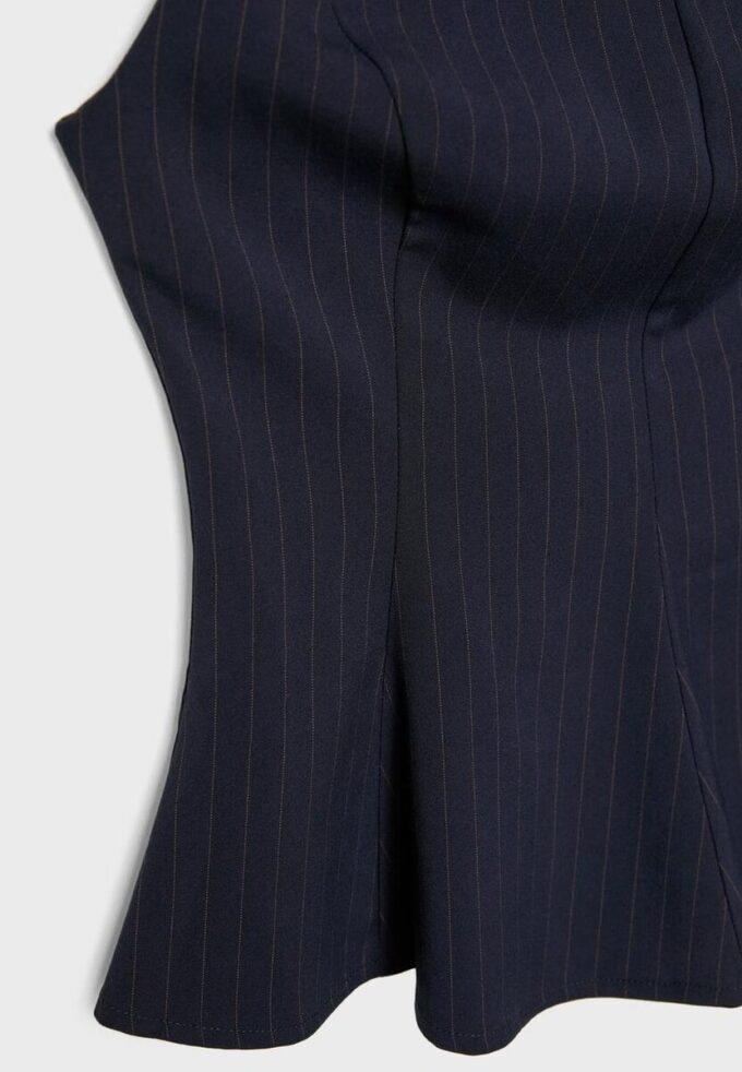 Pruhovaný top bez rukávů s volánkem Pruhovaný top bez rukávů s volánkem