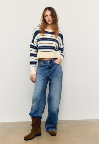 Pruhovaný zkrácený pletený svetr