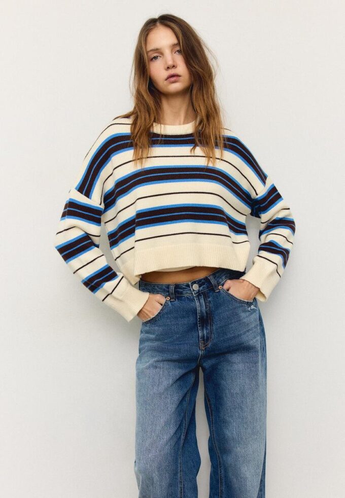 Pruhovaný zkrácený pletený svetr Pruhovaný zkrácený pletený svetr