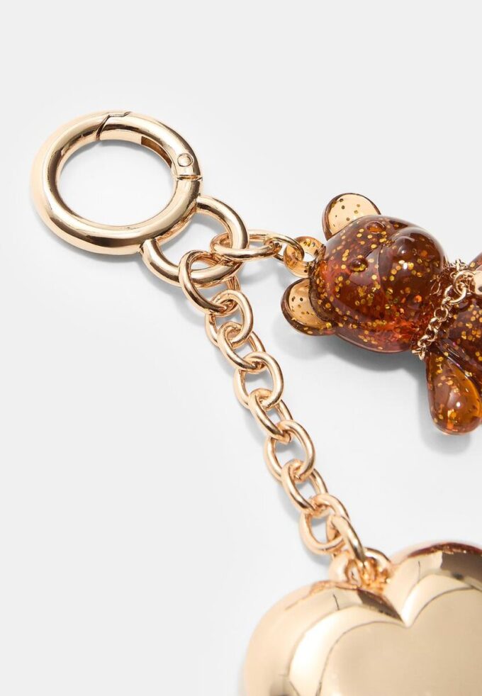 Průvěs s medvědem v metalickém provedení