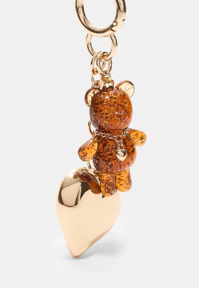 Průvěs s medvědem v metalickém provedení