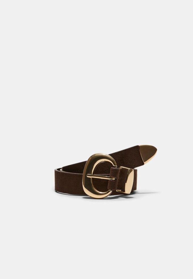 Pás s masivní sponou