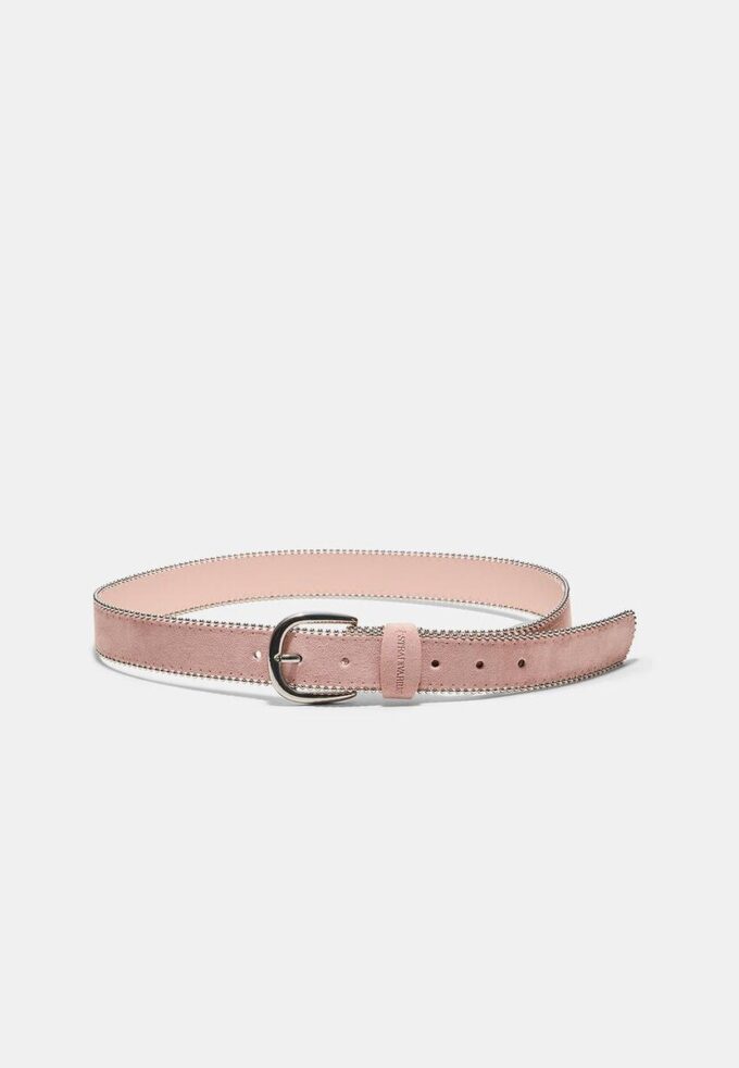 Pásek s korálky na boku