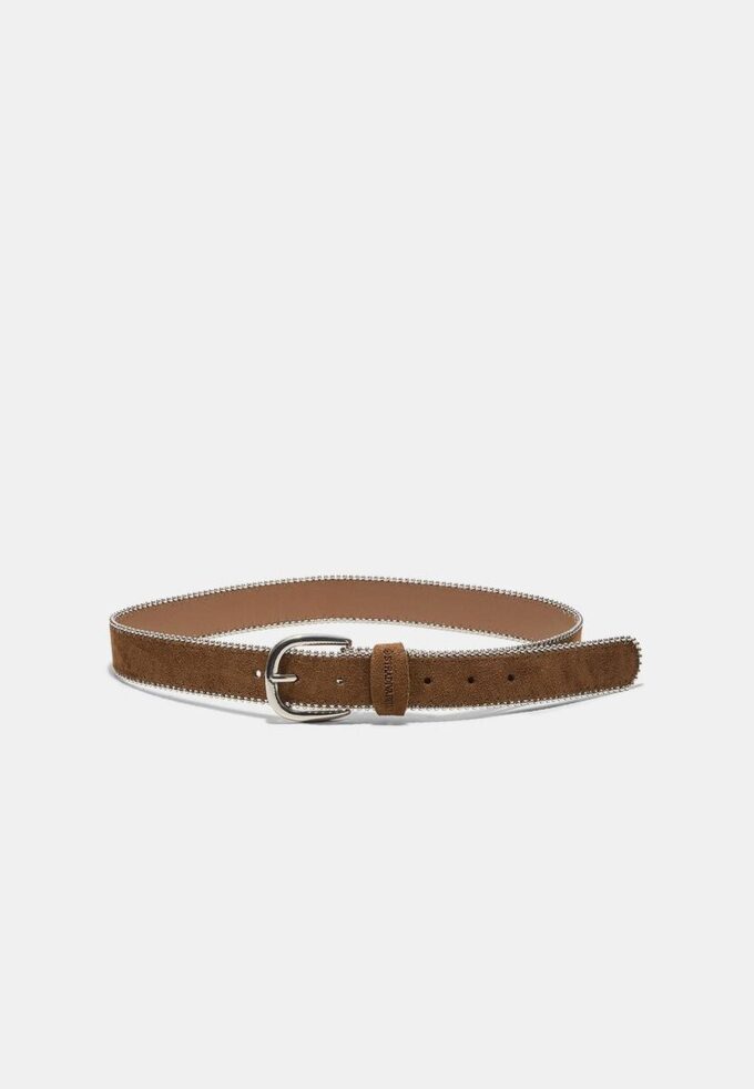 Pásek s korálky na boku