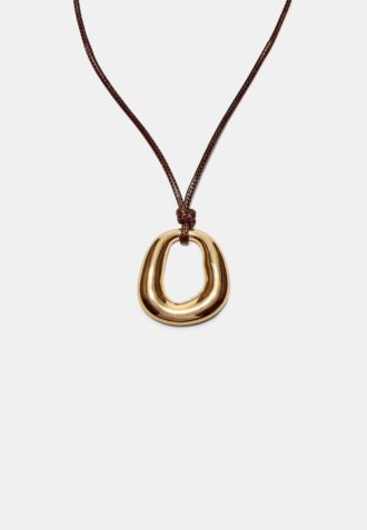 Šňůrkový náhrdelník s přívěskem