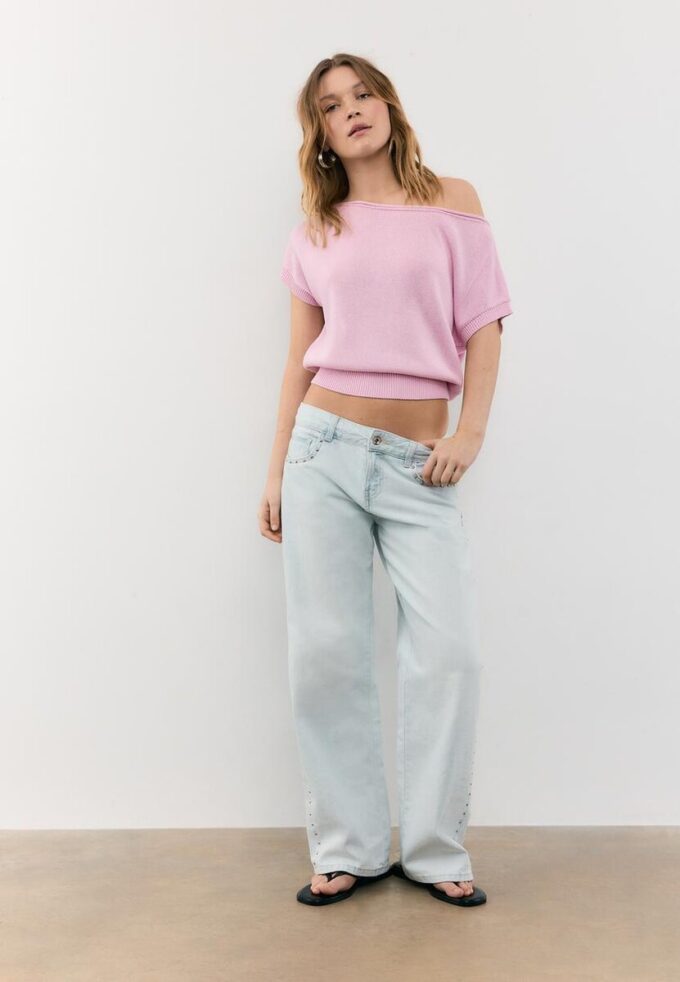 Rustikální pletená top s lodičkovým výstřihem Rustikální pletená top s lodičkovým výstřihem