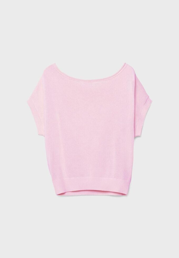 Rustikální pletená top s lodičkovým výstřihem Rustikální pletená top s lodičkovým výstřihem