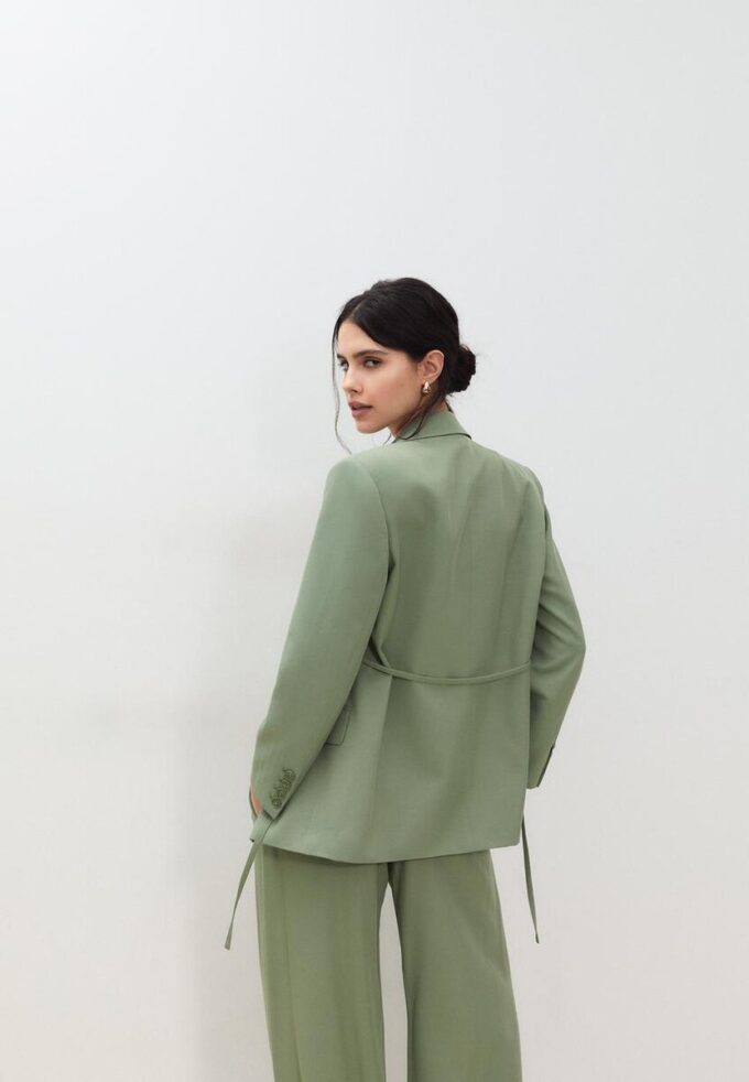 Sako s páskem Sako s páskem