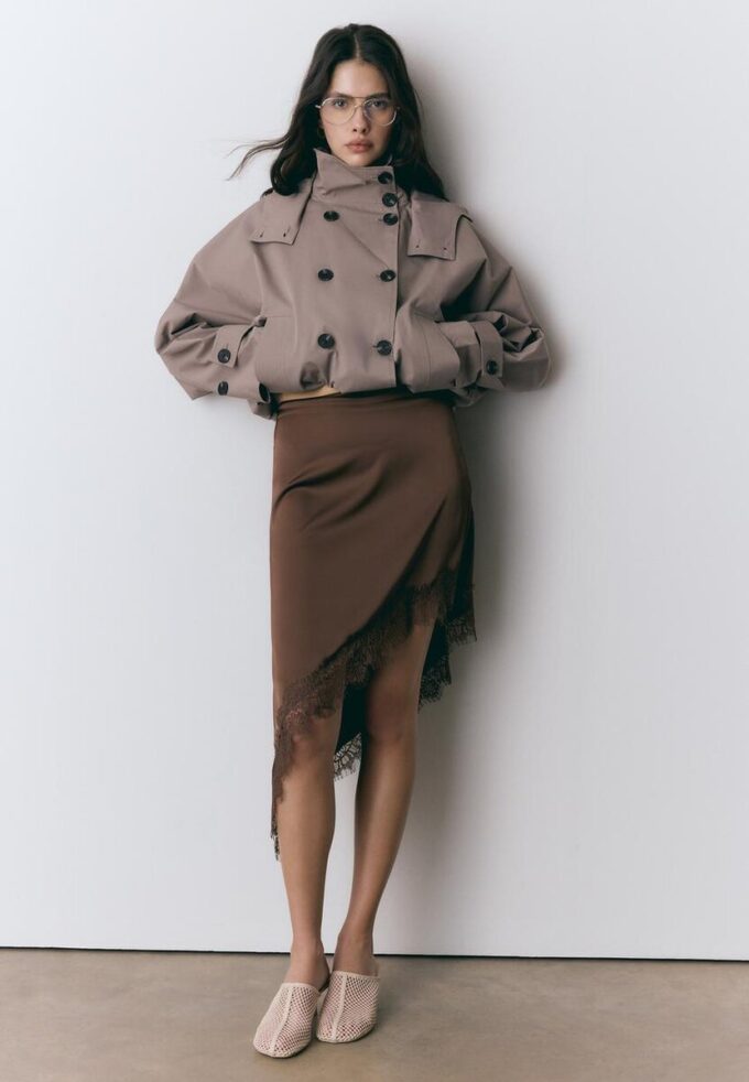 Saténová asymetrická sukně Saténová asymetrická sukně