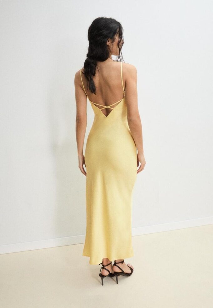 Saténové midi šaty