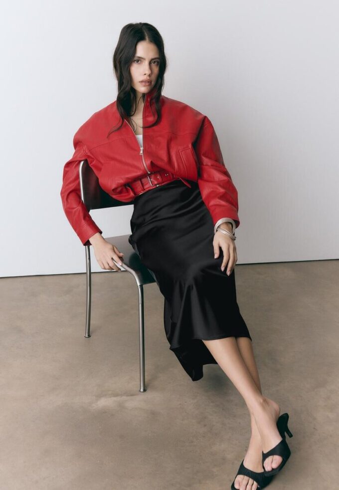 Saténová midi sukně Saténová midi sukně