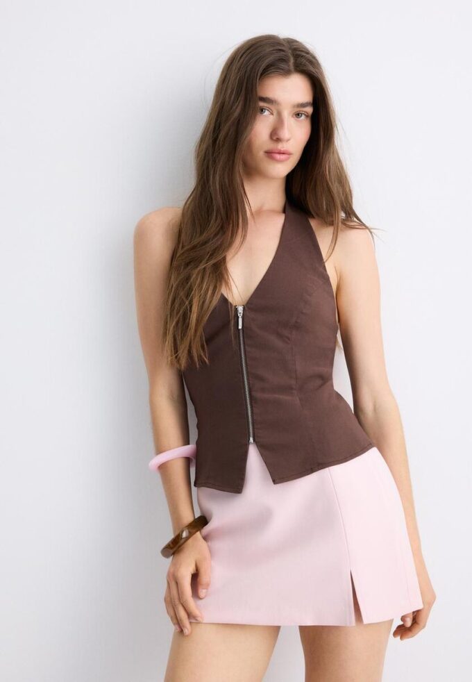 Skort s bočním rozparkem