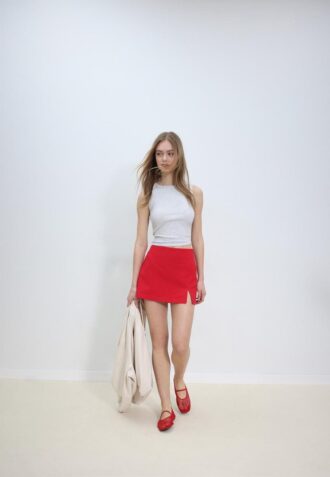 Skort s bočním rozparkem Skort s bočním rozparkem