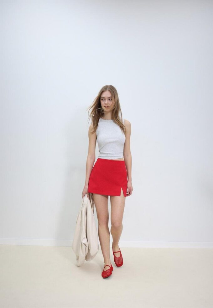 Skort s bočním rozparkem