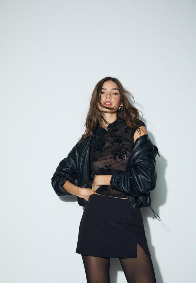 Skort s bočním rozparkem