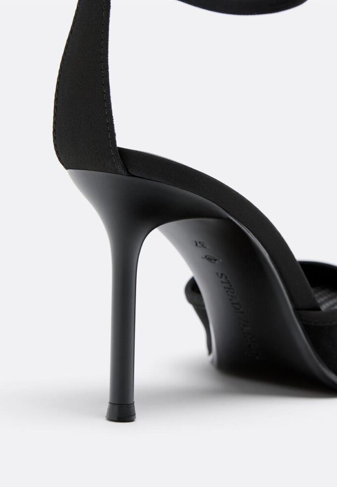 Síťované boty na podpatku